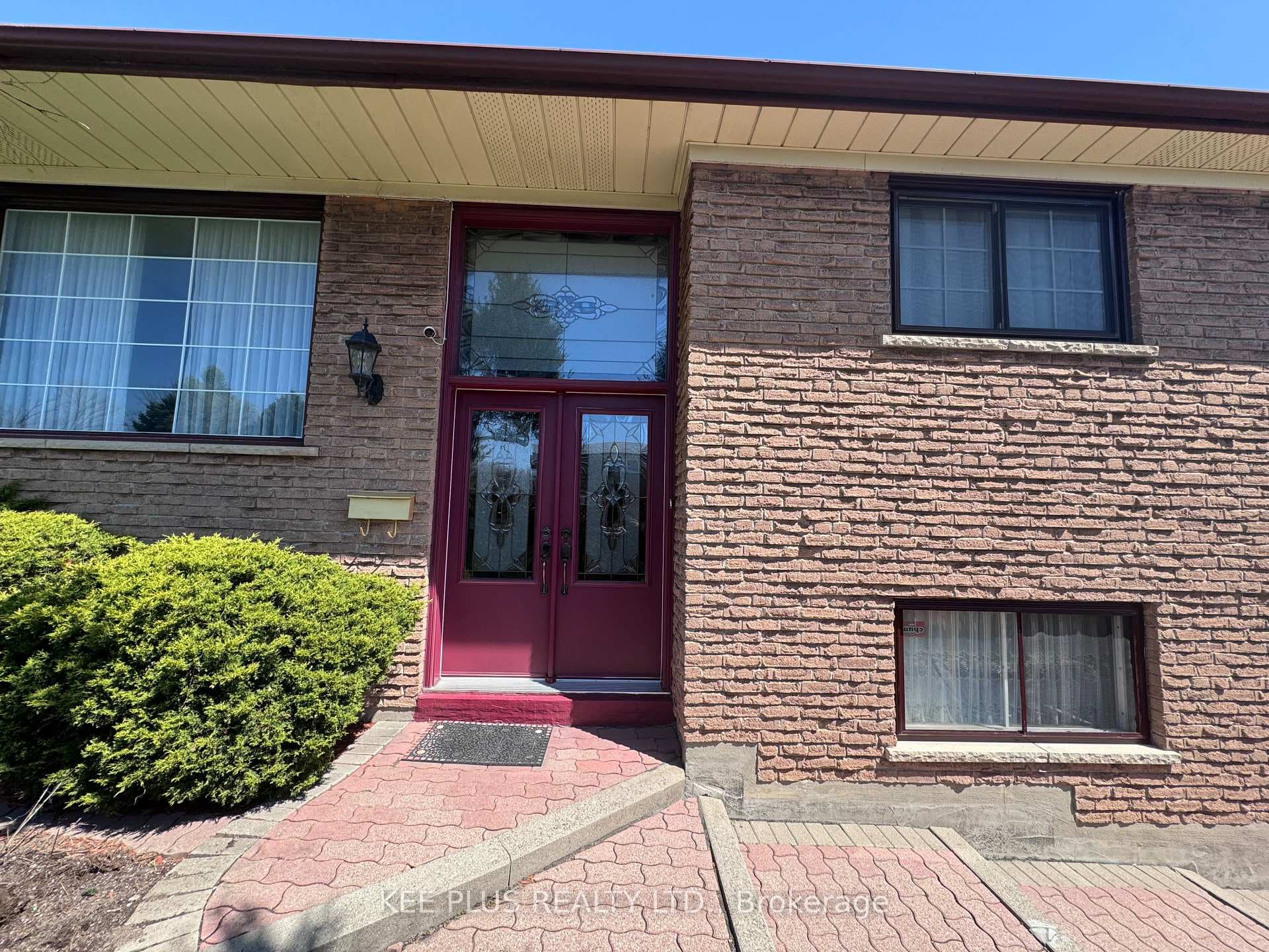 424 Military Trail, Scarborough (West Hill / Highland Creek), ON M1E 4E7 - Photo 1