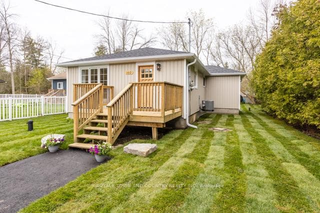 102 Maple Avenue, Georgina