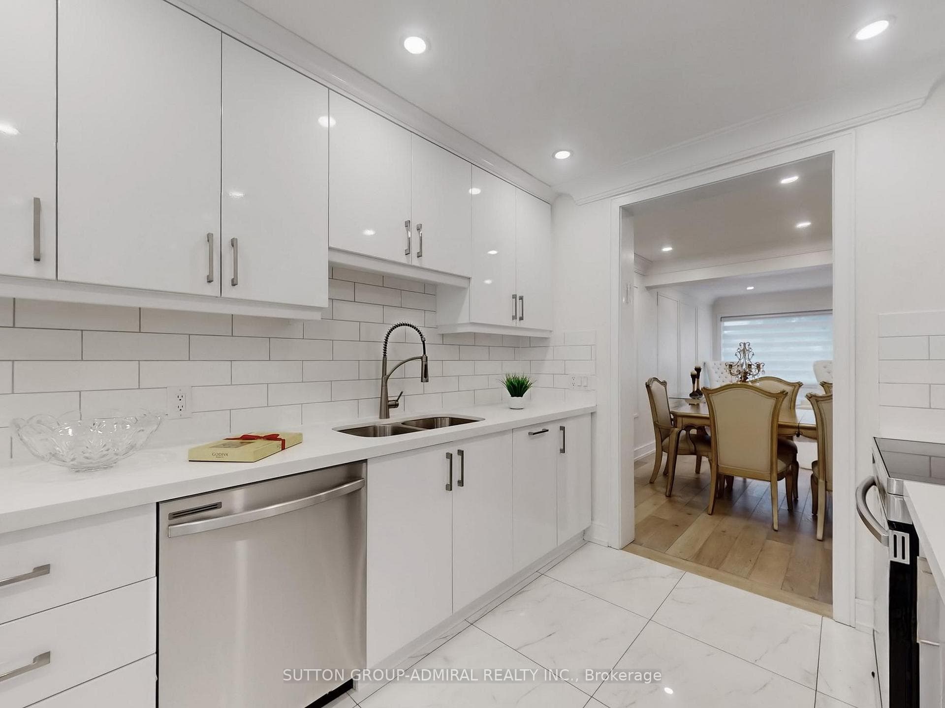 296 Torresdale Avenue Unit 2, Thornhill / Willowdale
