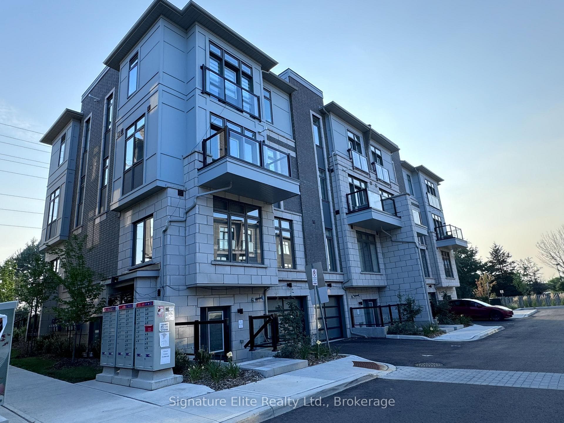 20 Halliford Place Unit 115, Brampton