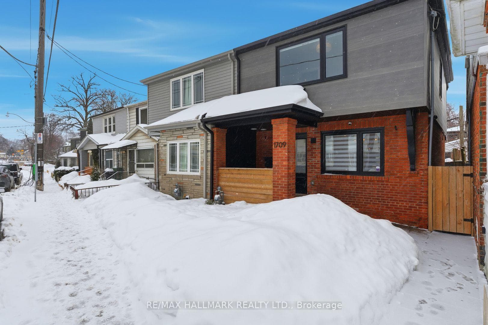1709 Dundas Street, Riverdale / Leslieville, ON M4L 1L7 - Photo 1