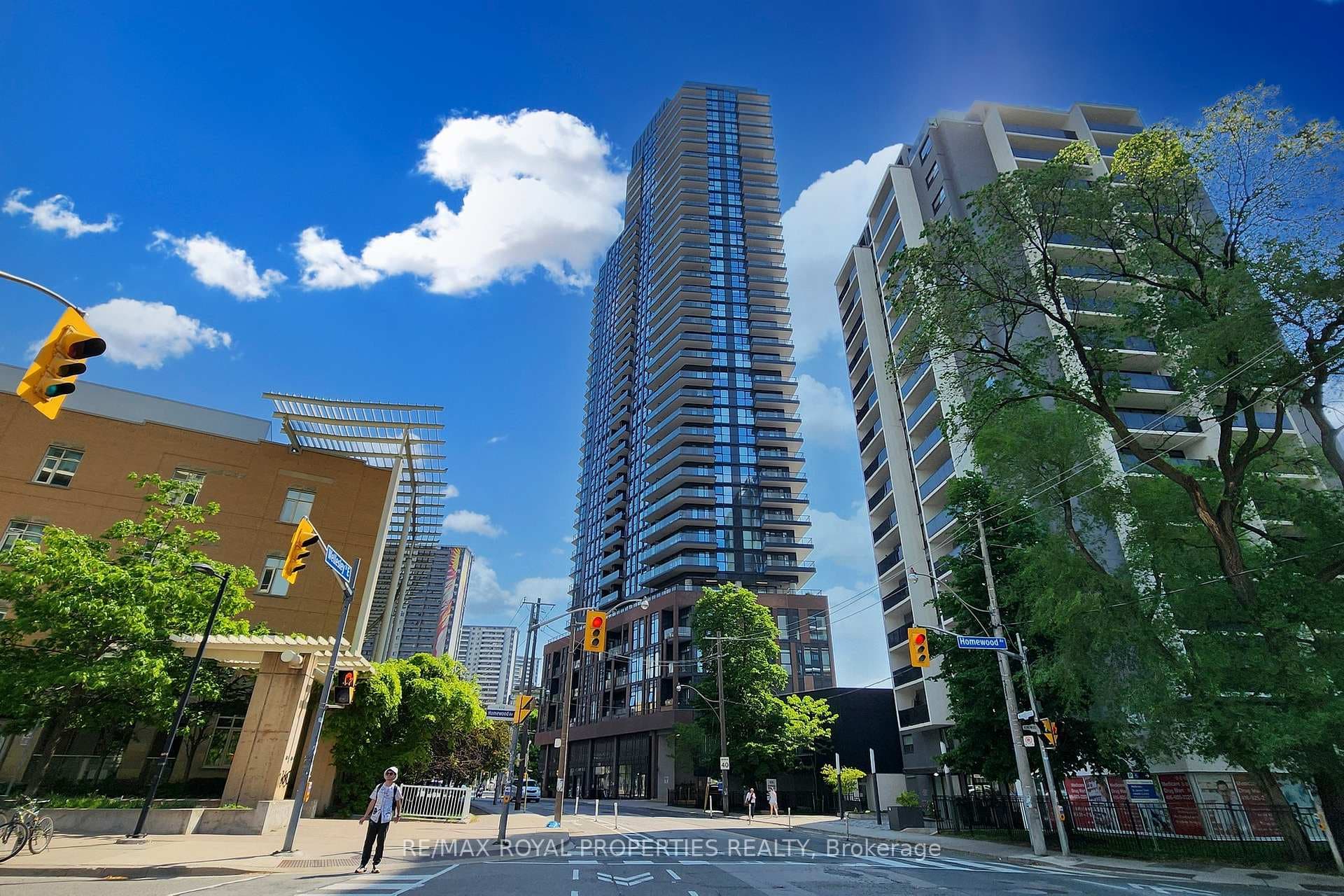 159 Wellesley Street Unit 1211, Toronto C08