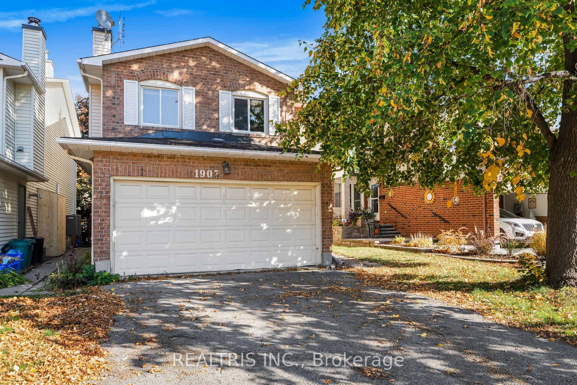 1905 DES EPINETTES Avenue, Orleans - Convent Glen and Area