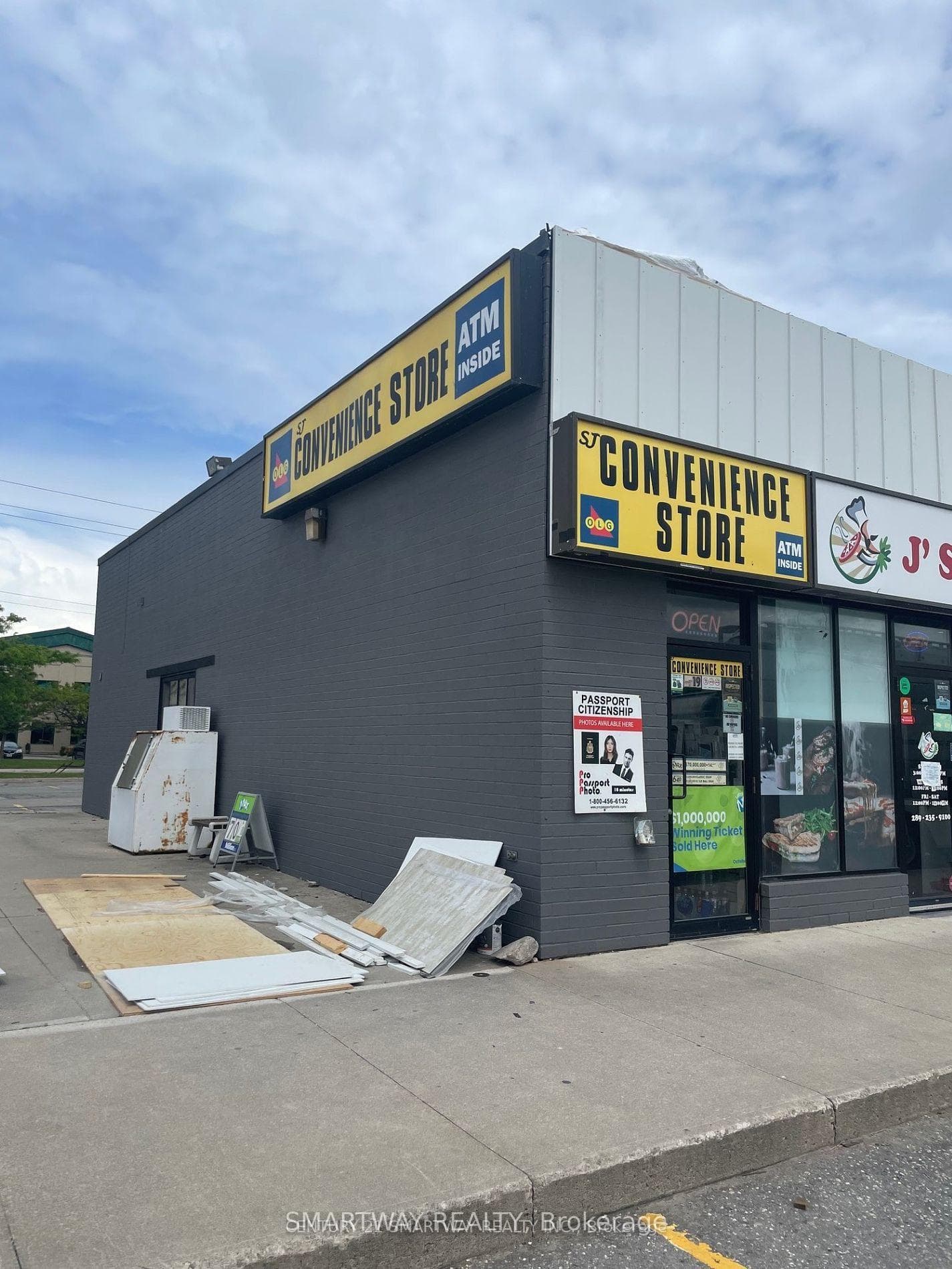 5 Windward Drive, Grimsby, ON L3M 4E8 - Photo 1