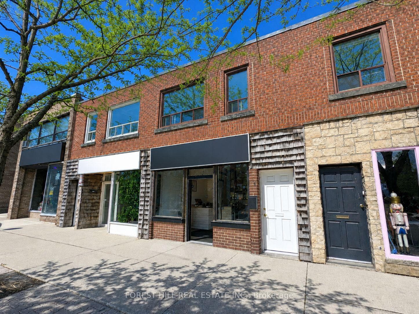 245 Lakeshore Road Unit 3, Mississauga, ON L5G 1G8 - Photo 1