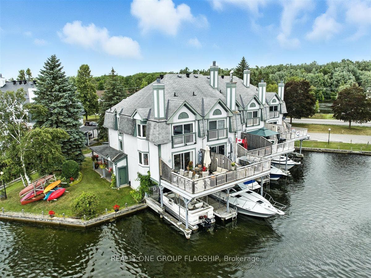 24 Laguna Parkway Unit 12, Ramara