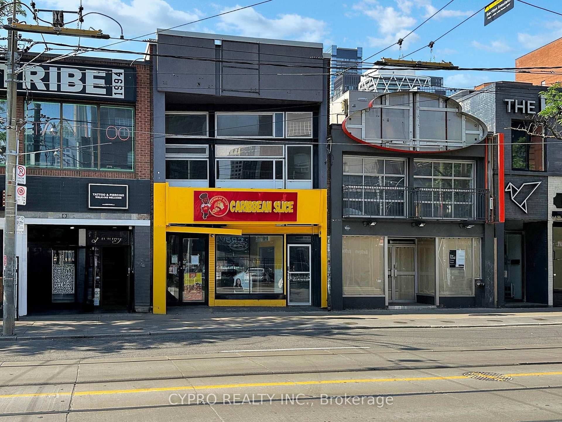 230 Queen Street, Downtown Toronto / Waterfront, ON M5V 1Z6 - Photo 1