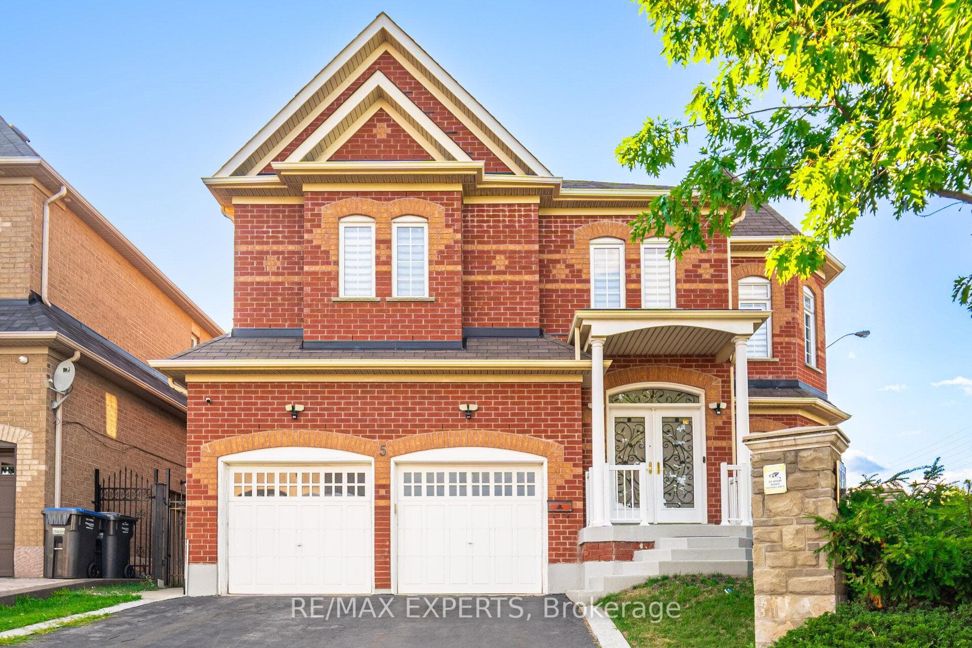 5 Hillside Drive, Brampton, ON L6S 0B7 - Photo 1