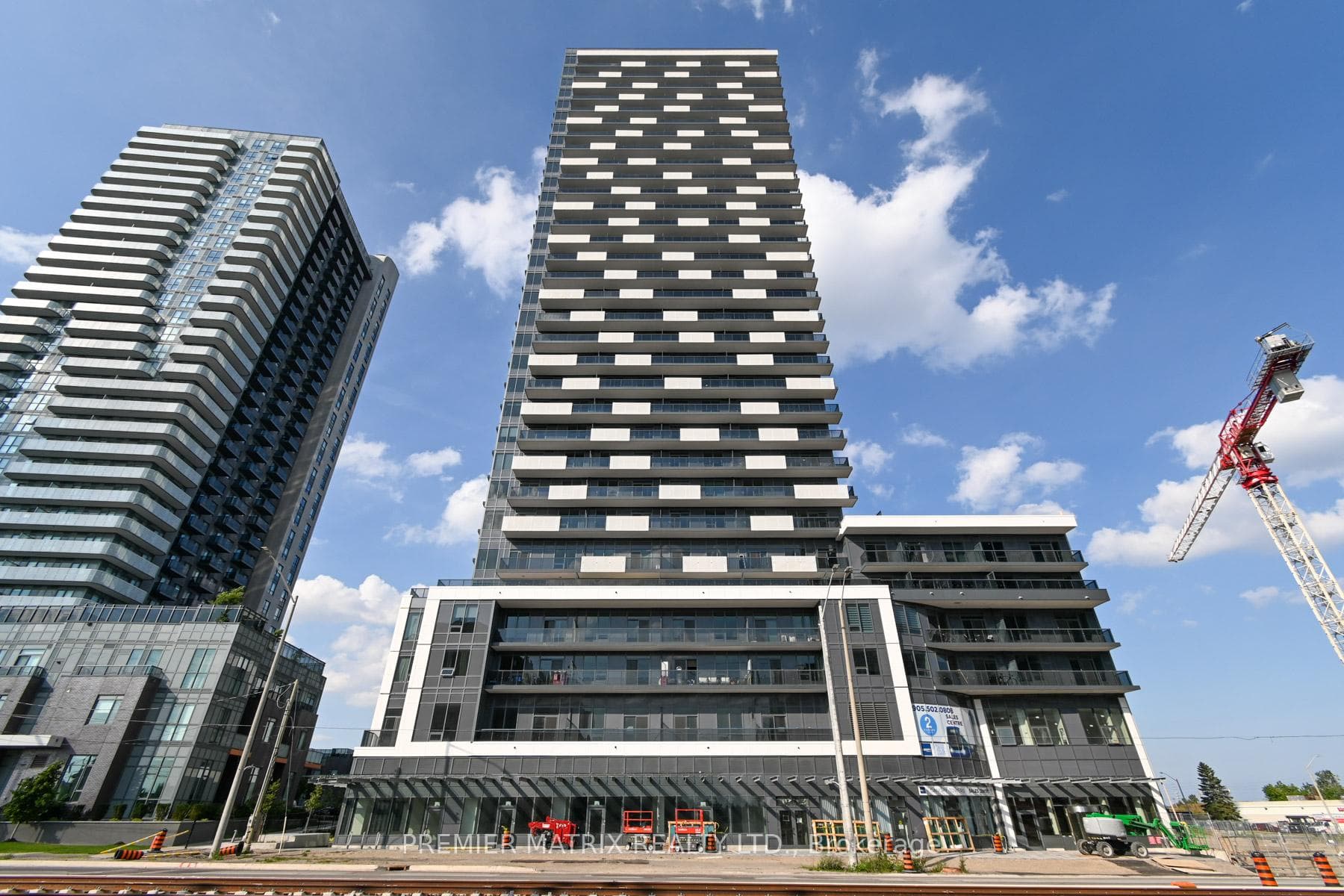 5105 Hurontario Street Unit 1611, Mississauga, ON L4Z 0C9 - Photo 1