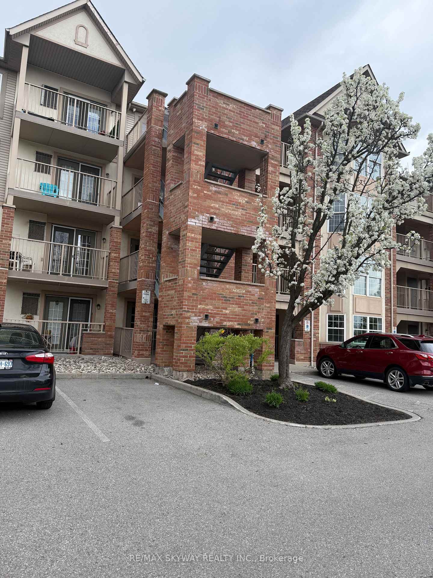 4025 Kilmer Drive Unit 410, Burlington