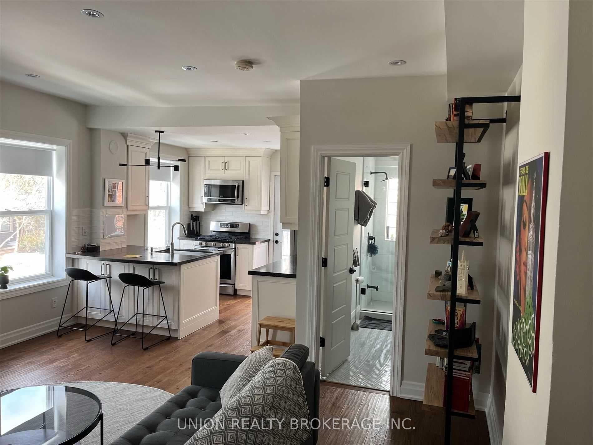 1 Walter Street Unit Upper, The Beaches / Upper Beaches, ON M4E 2T9 - Photo 1