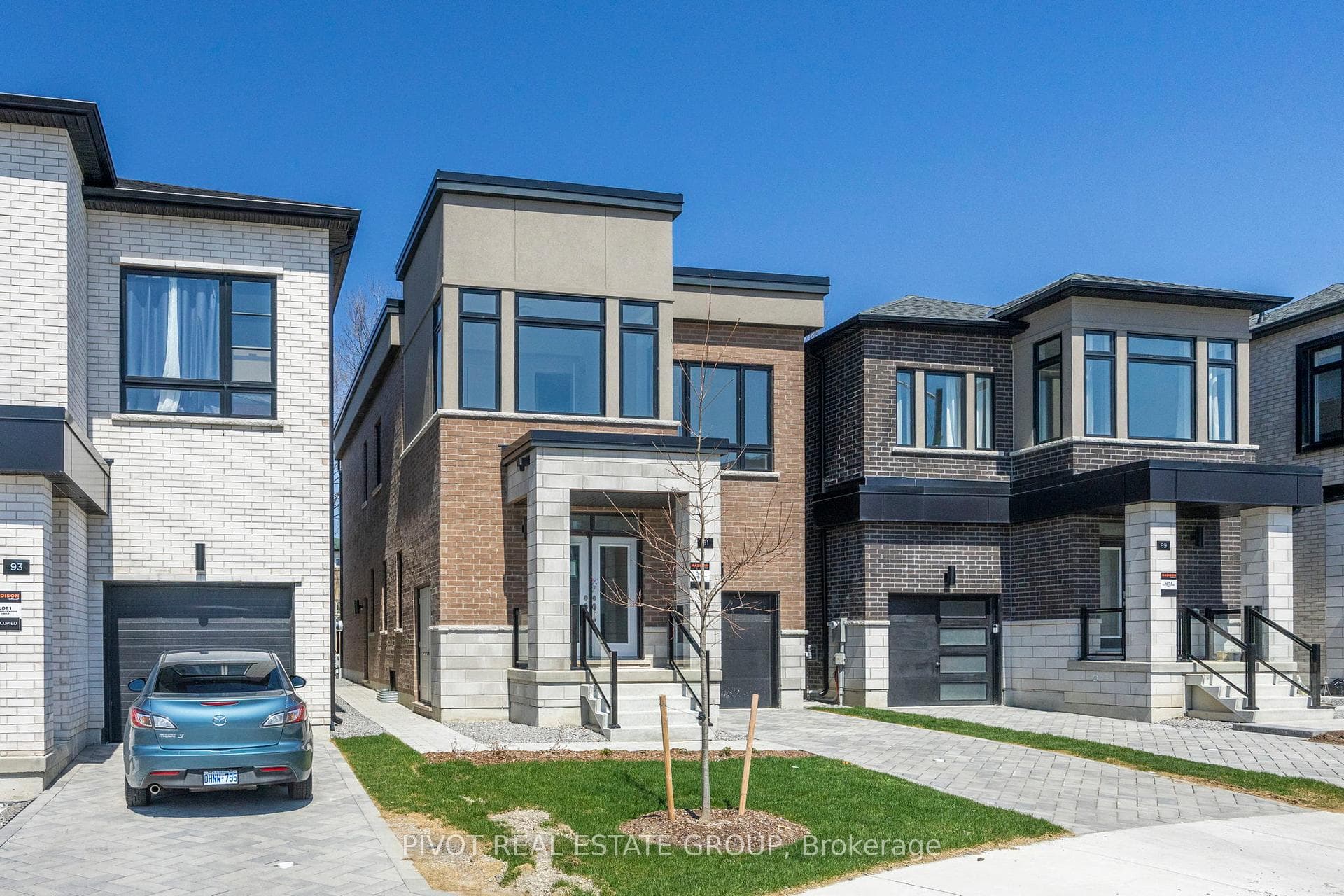 91 Danielle Moore Circle, Toronto E09