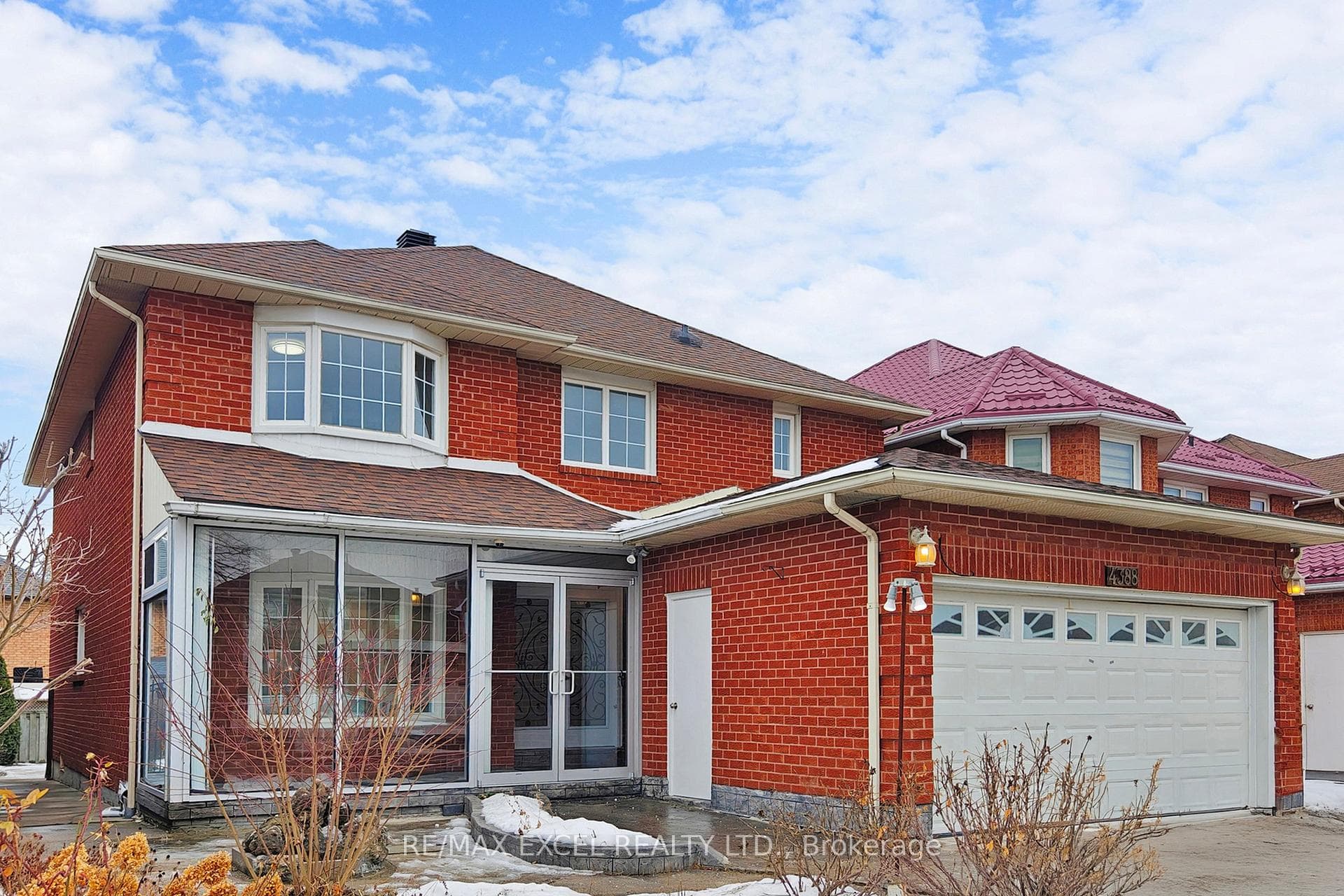 4388 Guildwood Way, Mississauga, ON L5R 2A4 - Photo 1