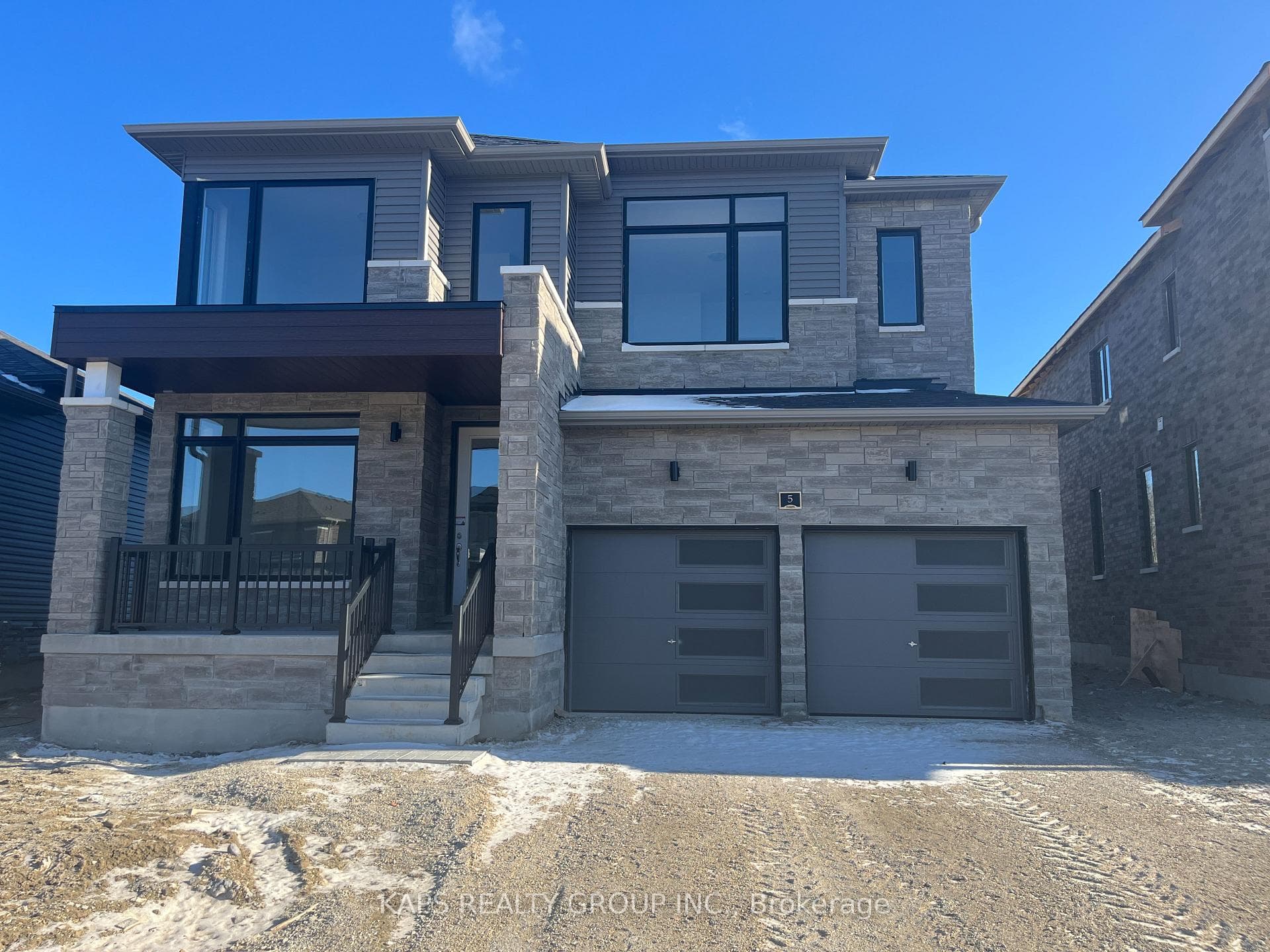 5 Tran Street, Wasaga Beach, ON L9Z 0M9 - Photo 1