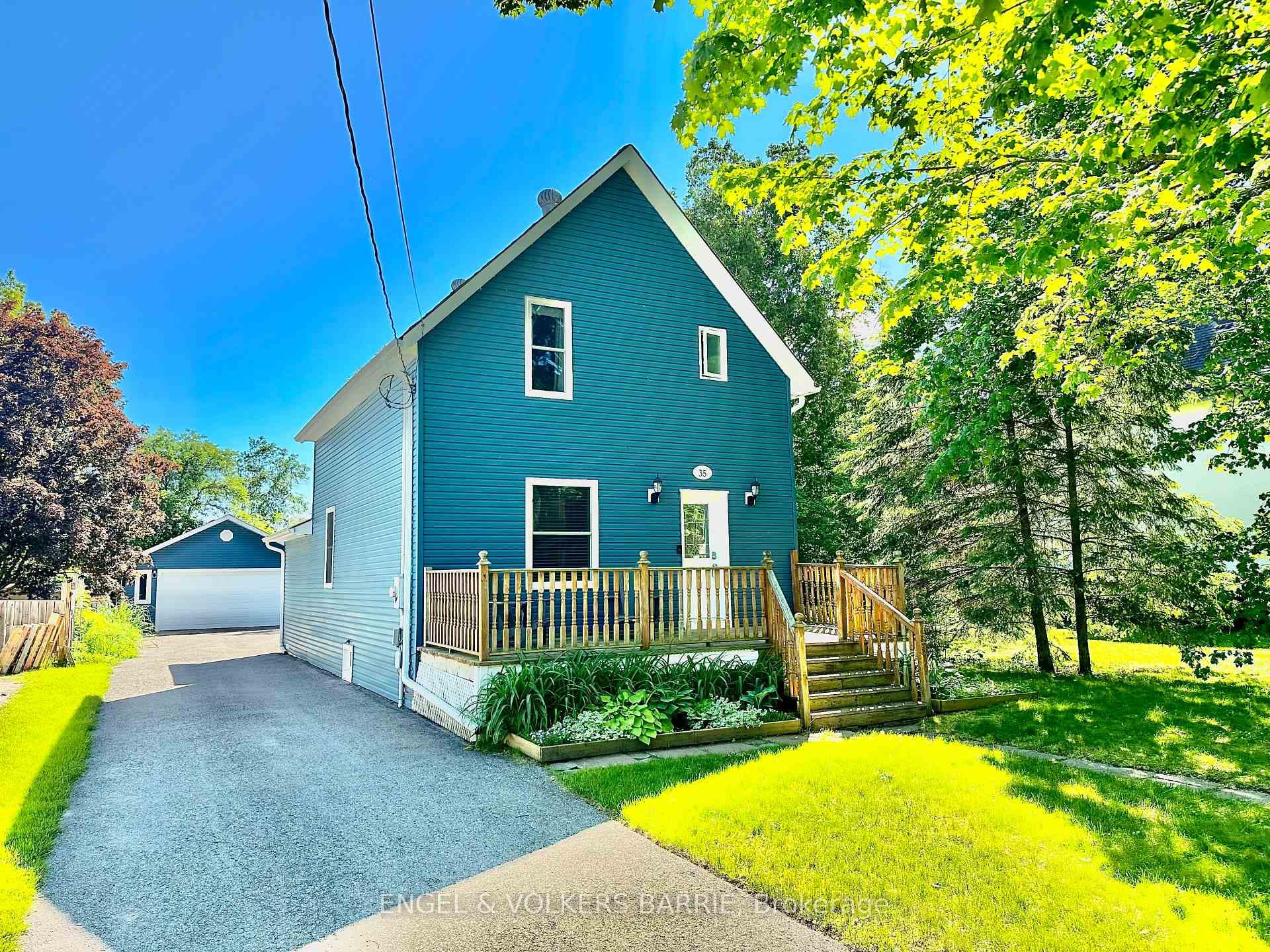 35 Amelia Street, Springwater