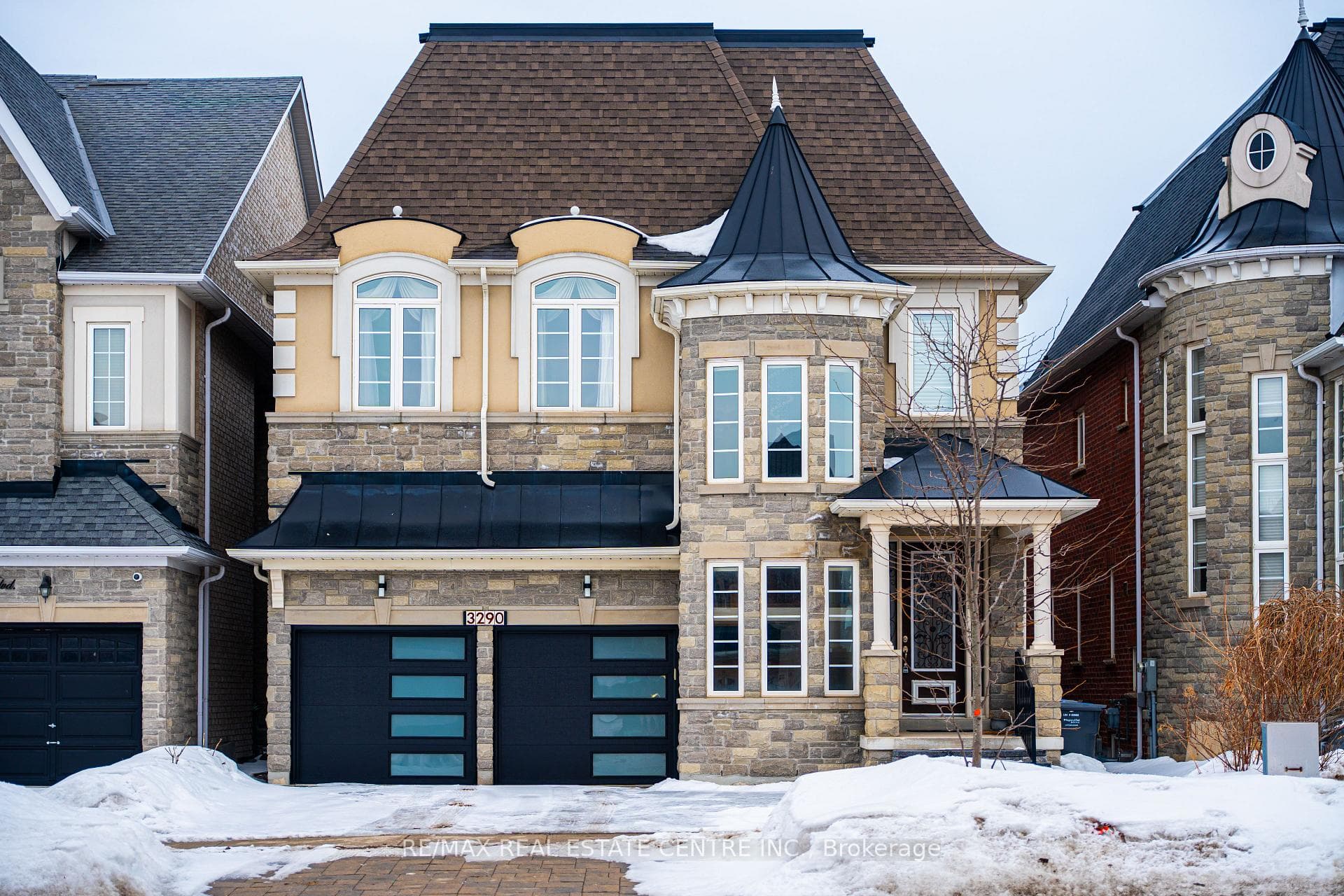 3290 Erin Centre Boulevard, Mississauga, ON L5M 0K9 - Photo 1