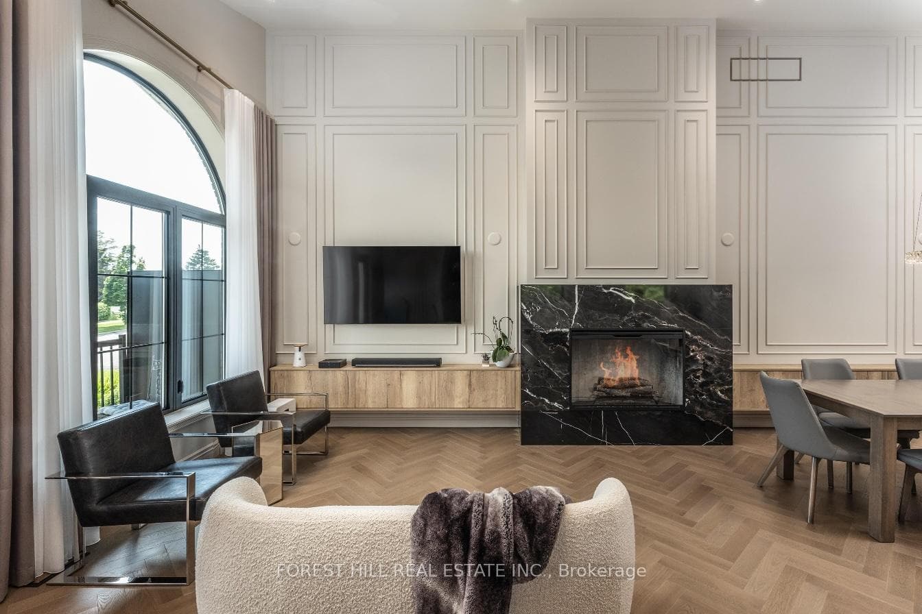 596 Woodbridge Avenue Unit Upper, Vaughan, ON L4L 2T7 - Photo 1