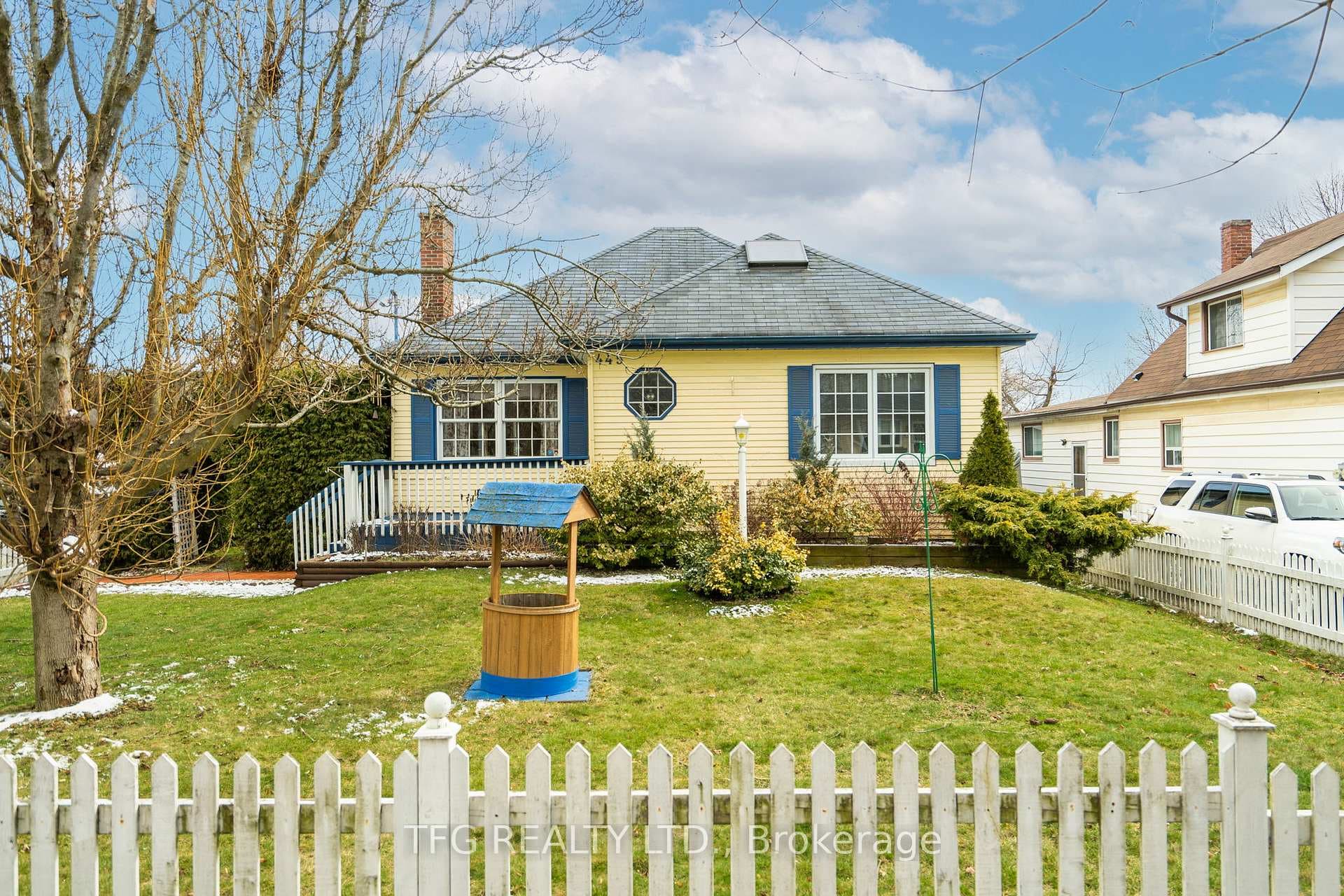 445 Athol Street, Oshawa, ON L1H 1L3 - Photo 1