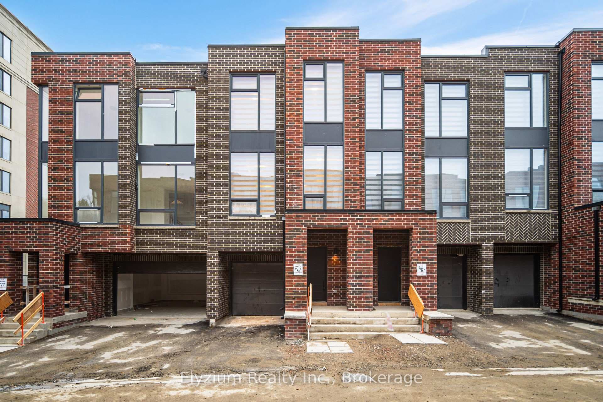 31 Desiree Place, Caledon, ON L7E 2R7 - Photo 1