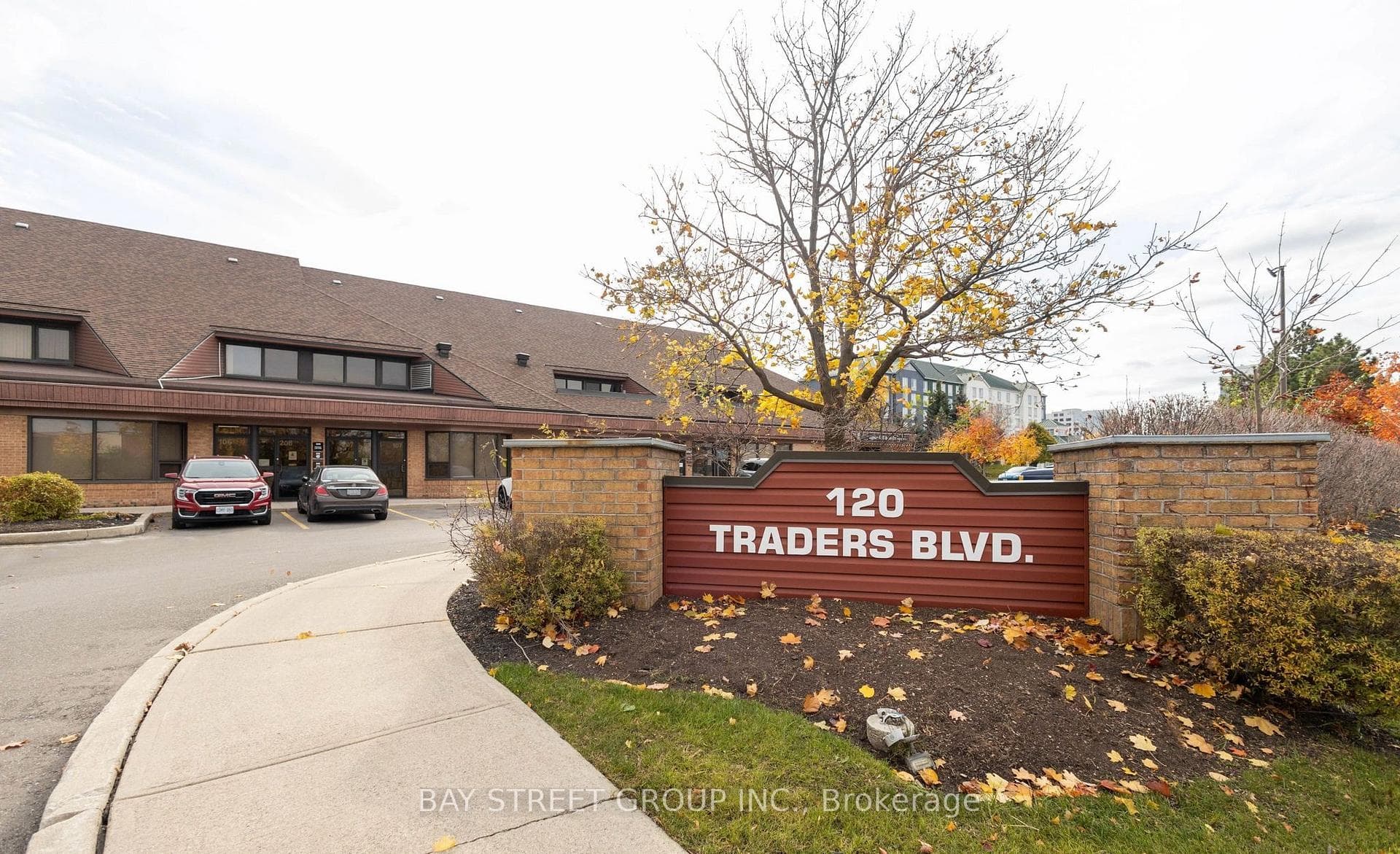 120 Traders Blvd Boulevard Unit 202, Mississauga, ON L4Z 2J1 - Photo 1