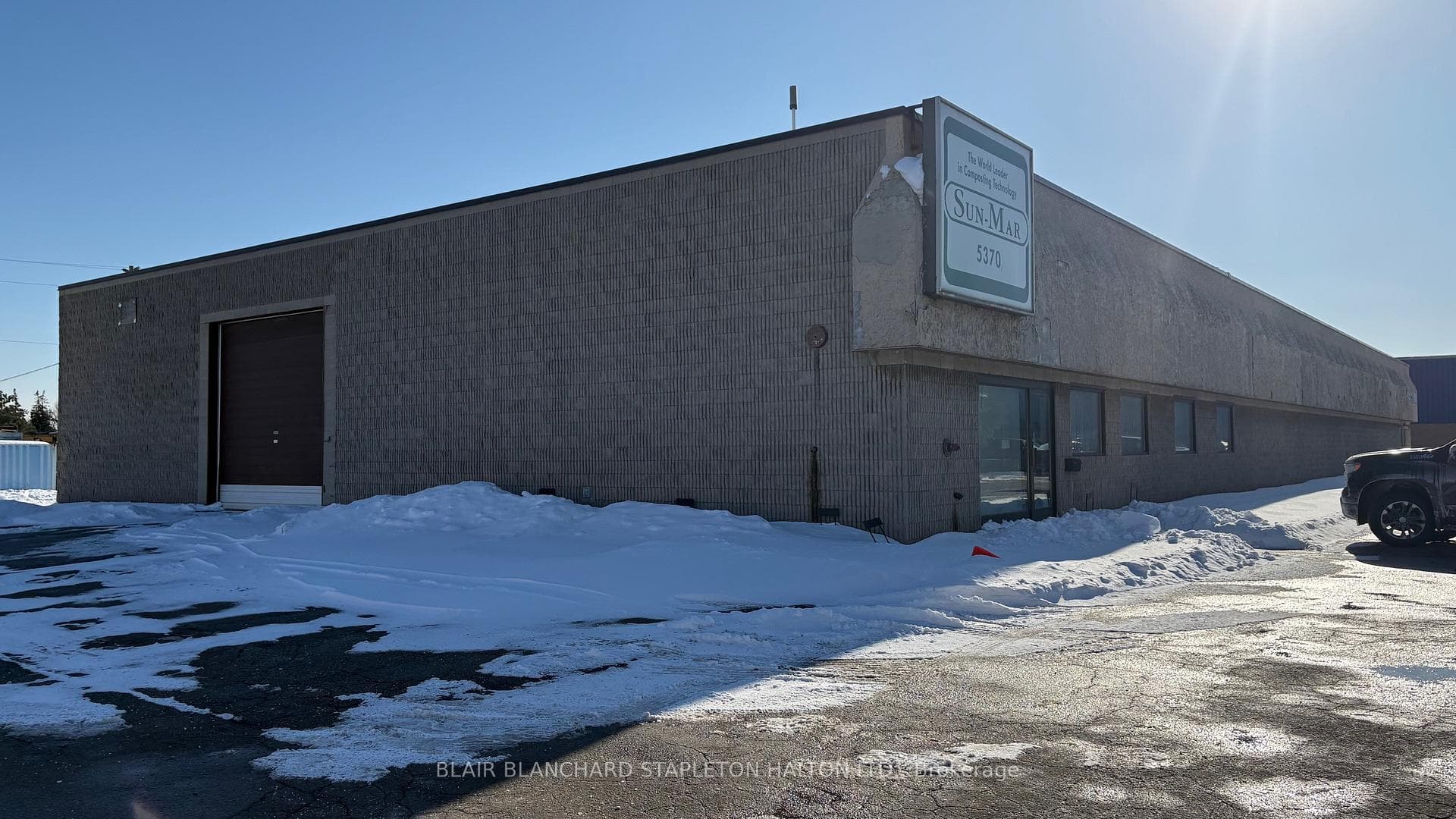 5370 South Service Road, Burlington, ON L7L 5L1 - Photo 1