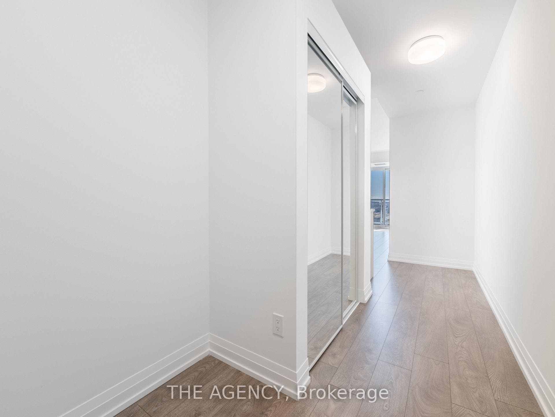 286 Main Street Unit 2504, Toronto C01