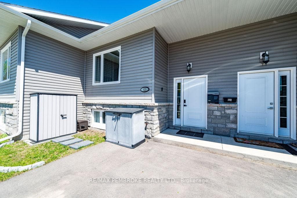 623 Nelson Street, Pembroke, ON K8A 3P3 - Photo 1