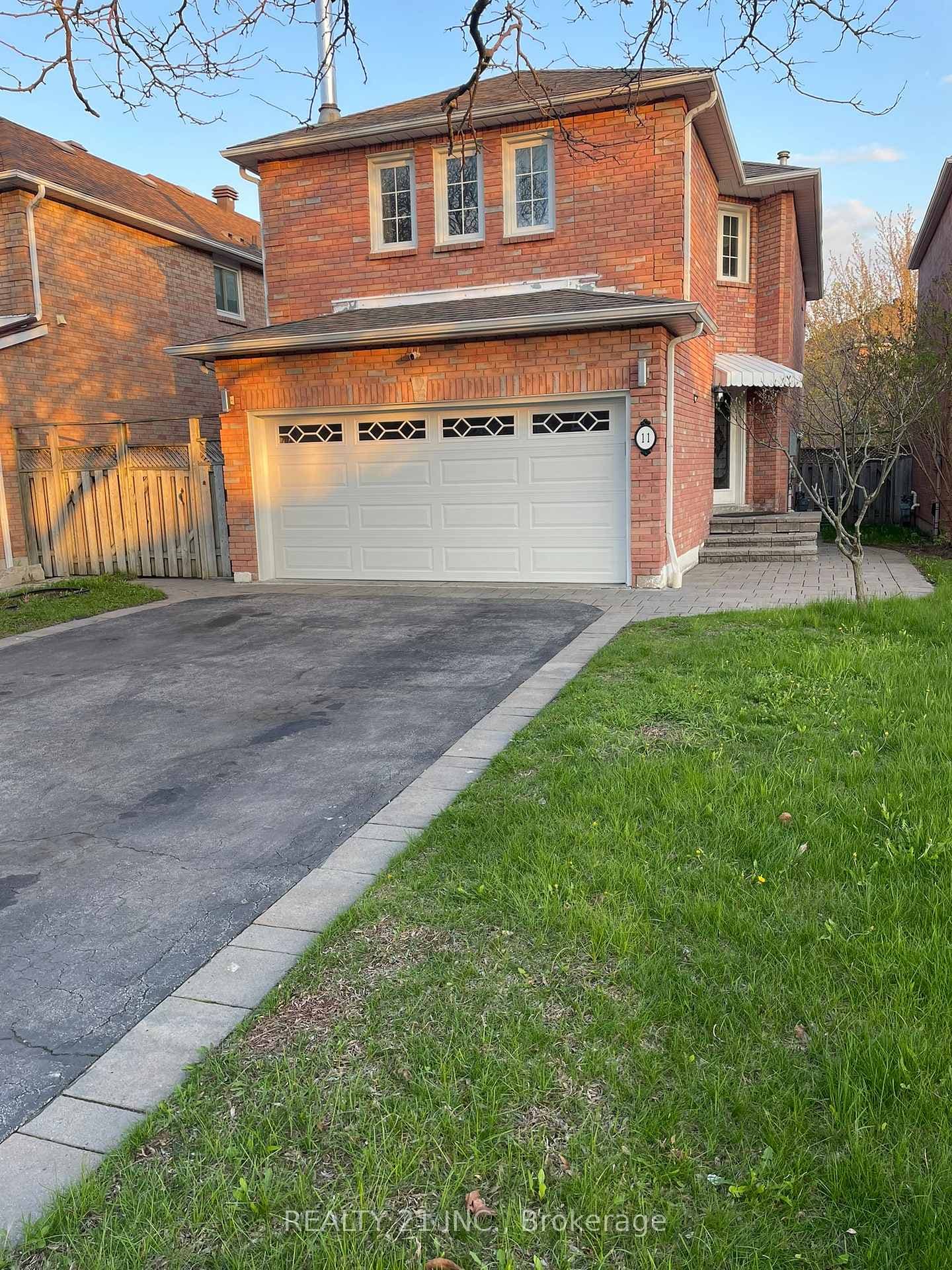 11 Iles Street, Ajax