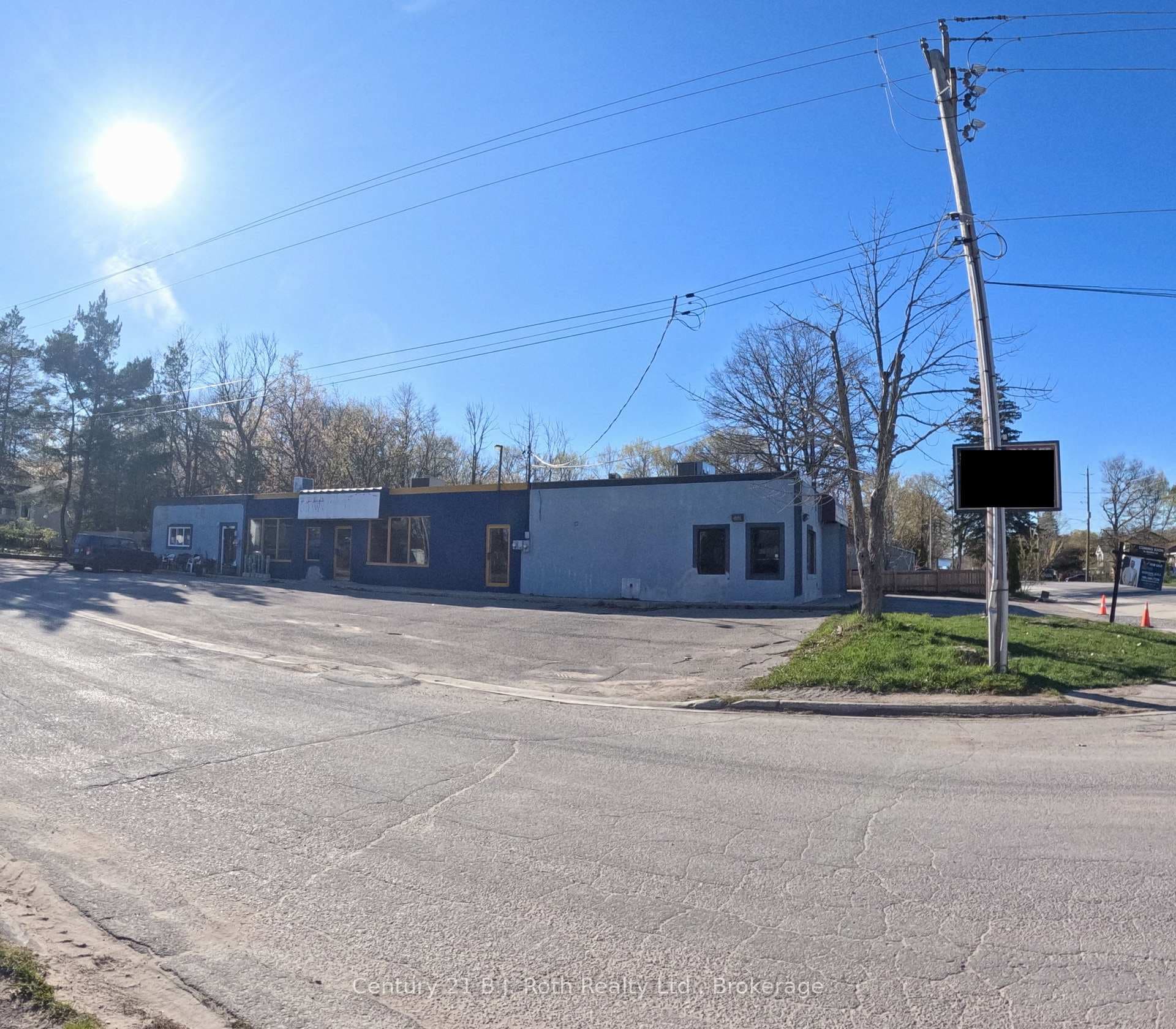 338 Park Street Unit 2, Tay