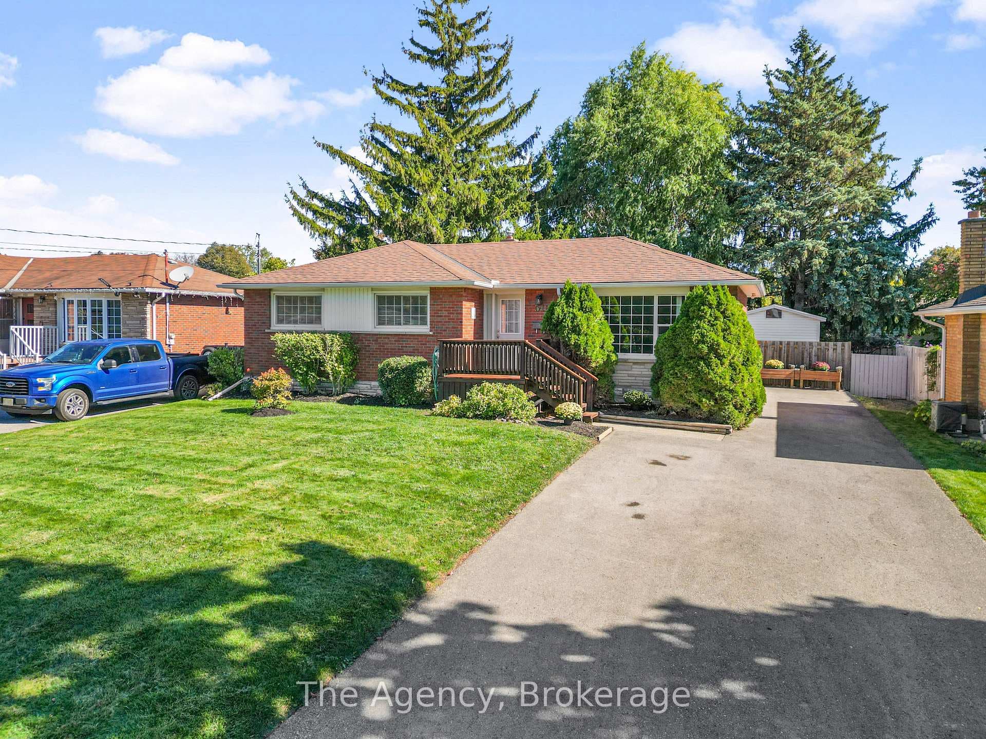 518 Leonard Avenue, Welland, ON L3C 3A7 - Photo 1