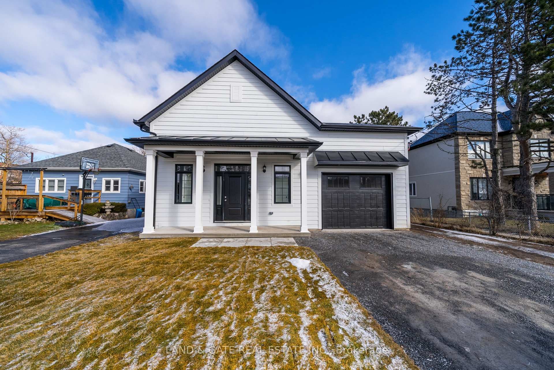 127 Gibbons Street Unit Upper, Oshawa