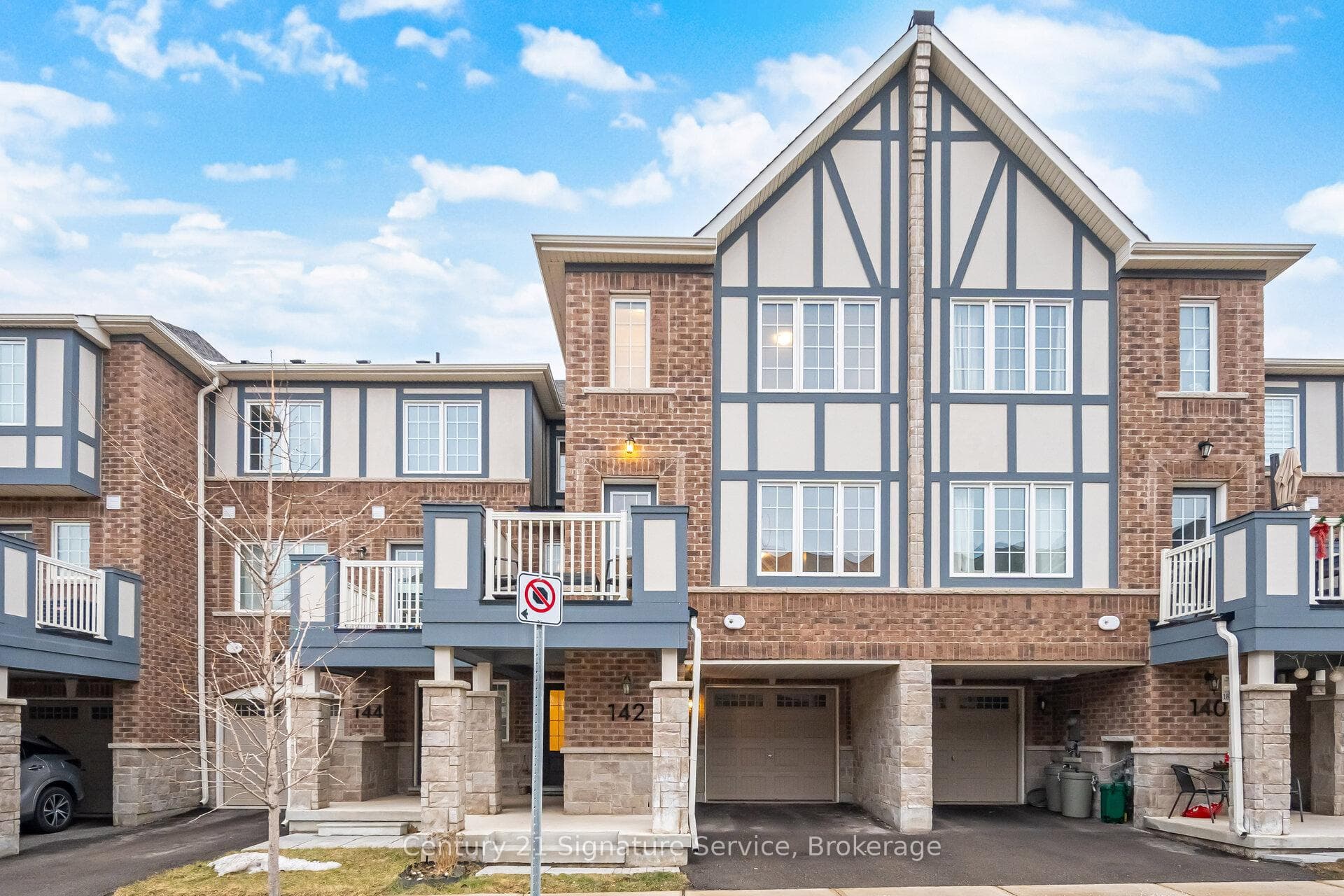 142 Christopher Road, Oakville, ON L6H 0Y2 - Photo 1