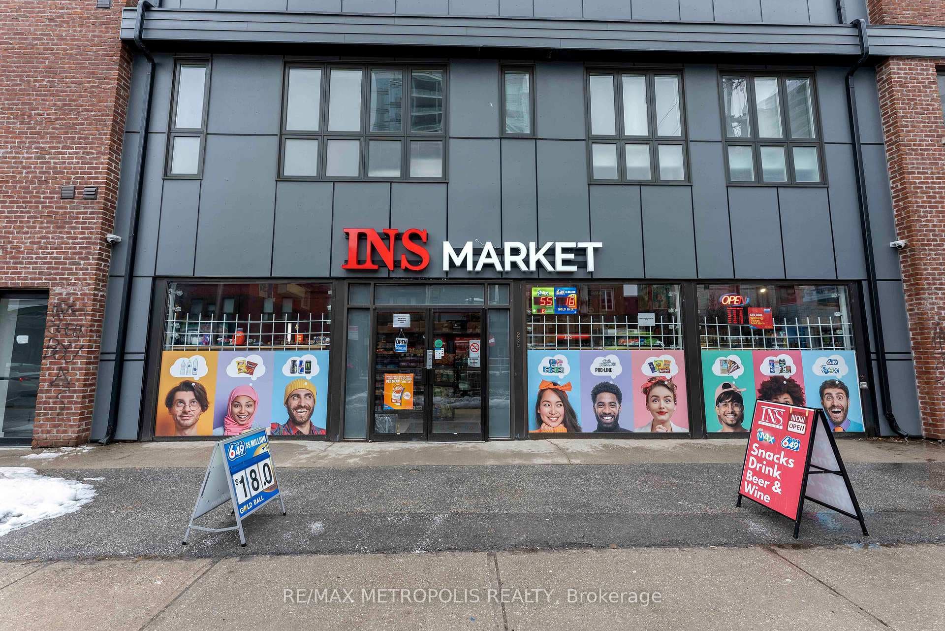 142 Avenue Road, Annex / Yorkville / Summerhill, ON M5R 2H6 - Photo 1