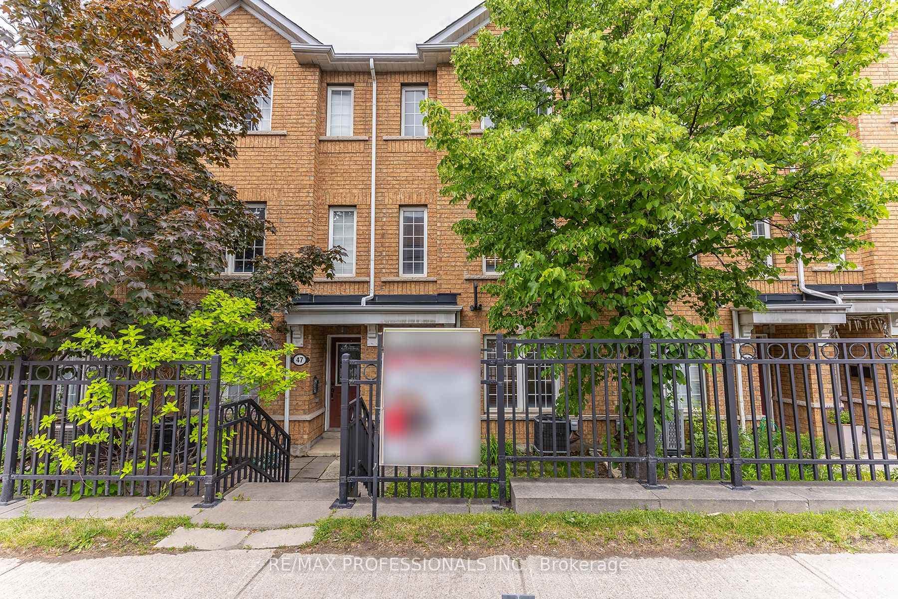 45 Weston Road, Bloor West Village / Swansea, ON M6N 5H3 - Photo 1