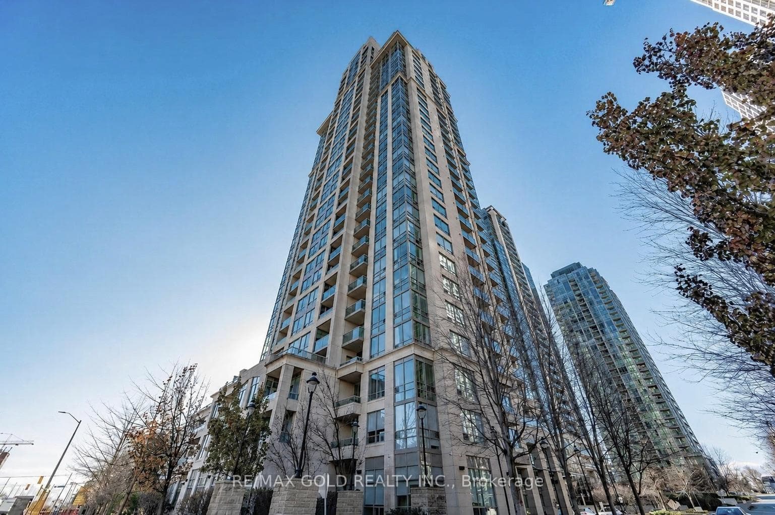 3504 Hurontario Street Unit 1607, Mississauga, ON L5B 0B9 - Photo 1