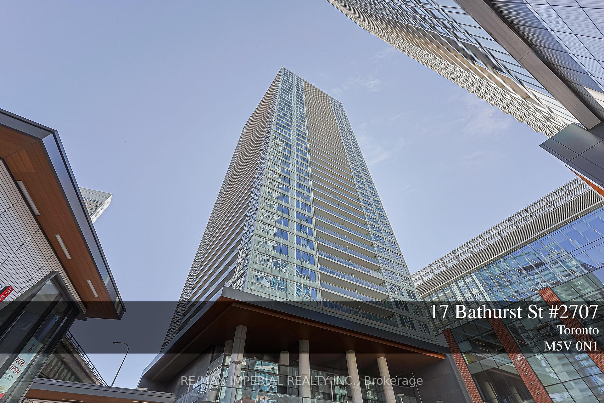 17 Bathurst Street Unit 2707, Downtown Toronto / Waterfront