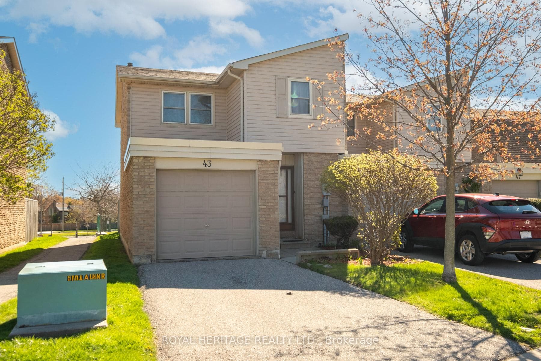 43 Clover Ridge Drive, Ajax