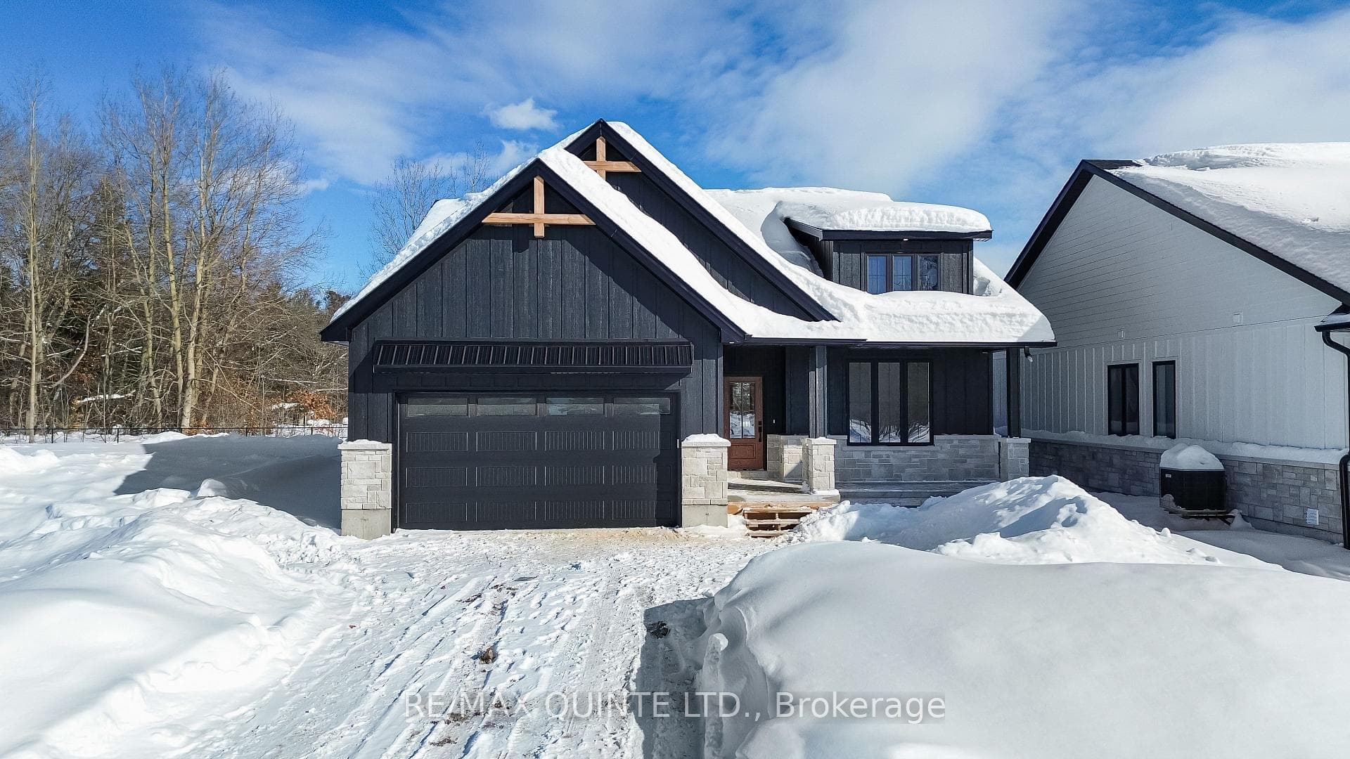 8 Deerview Drive, Quinte West, ON K8V 0L8 - Photo 1