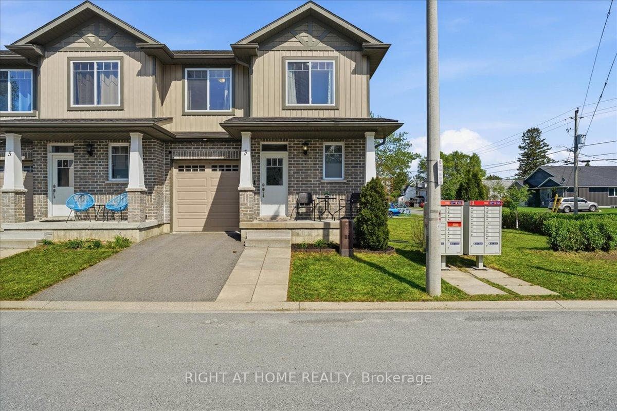3 Nottingham Court, Quinte West, ON K8V 0E7 - Photo 1