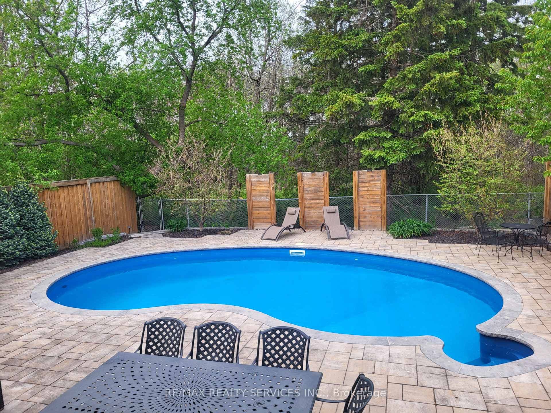 28 Chickadee Crescent, Brampton, ON L6Z 3L2 - Photo 1