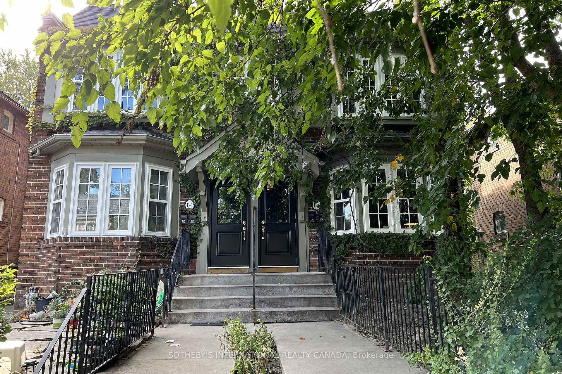 126 Braemar Avenue Unit Upper, Forest Hill / Deer Park, ON M5P 2L4 - Photo 1