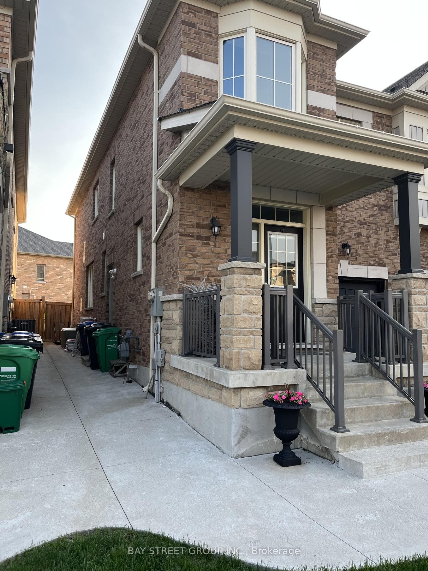 50 Bernadino (bsmt) Street Unit Bsmt, Brampton, ON L6P 0W4 - Photo 1