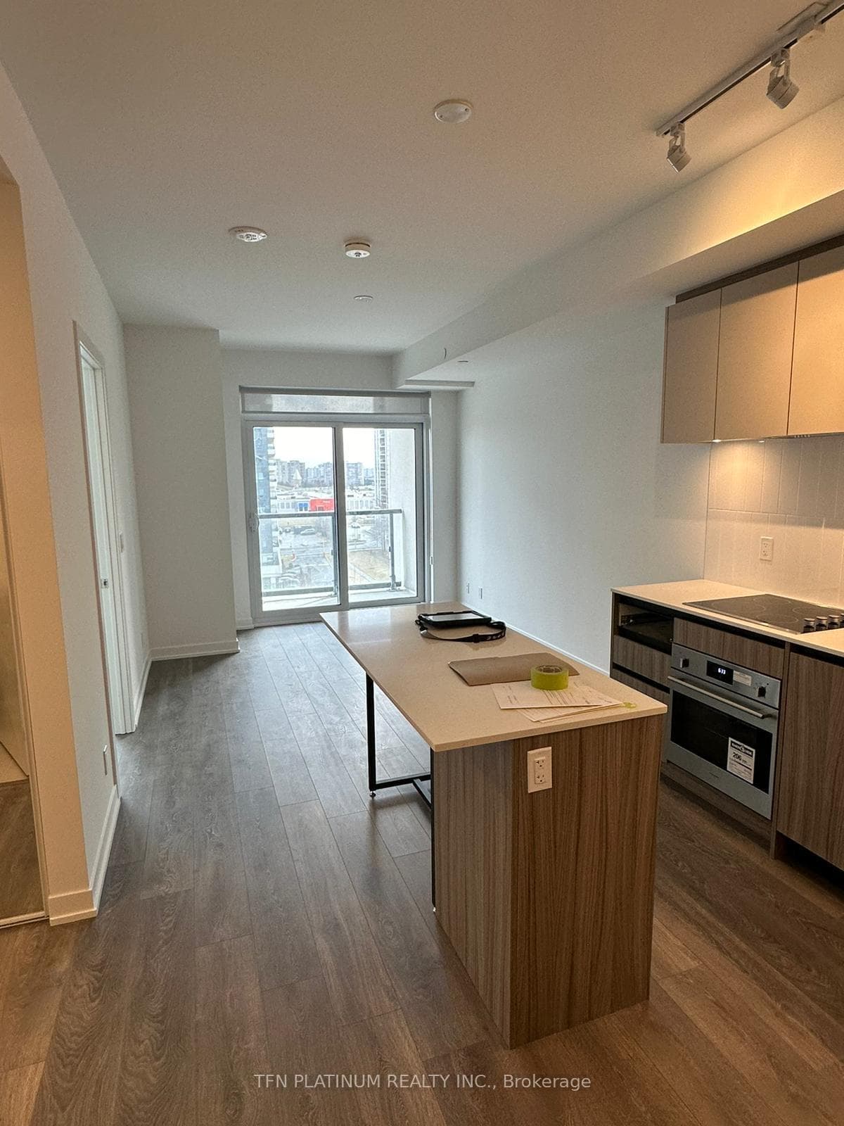 7950 Bathurst Street Unit A820, Vaughan, ON L4J 0L4 - Photo 1