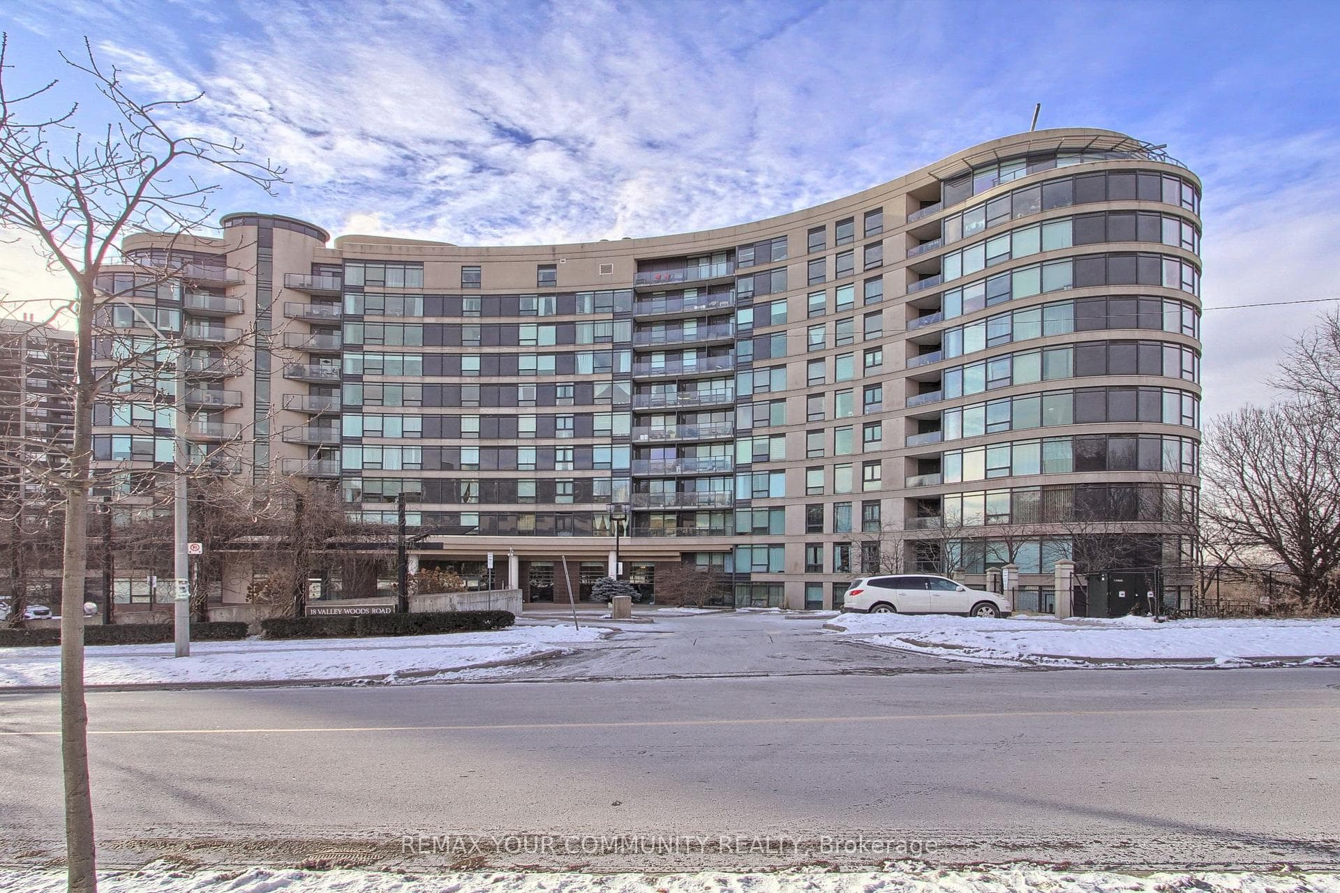 18 Valley Woods Road Unit 1010, Don Mills / Parkwoods / Victoria Village, ON M3A 0A1 - Photo 1
