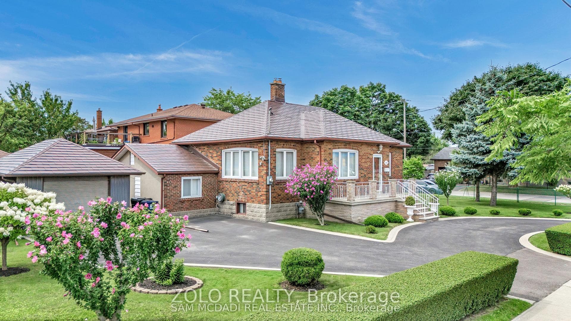 469 Evans Avenue, Liberty Village / Parkdale / South Parkdale, ON M8W 2T6 - Photo 1