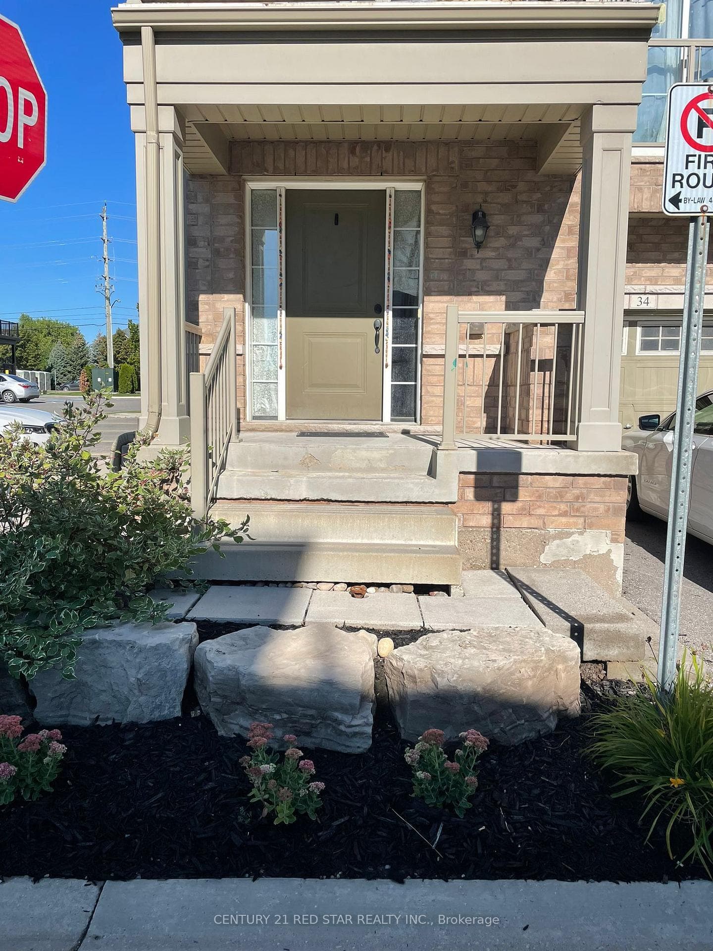 165 Hampshire Way Unit 34, Milton