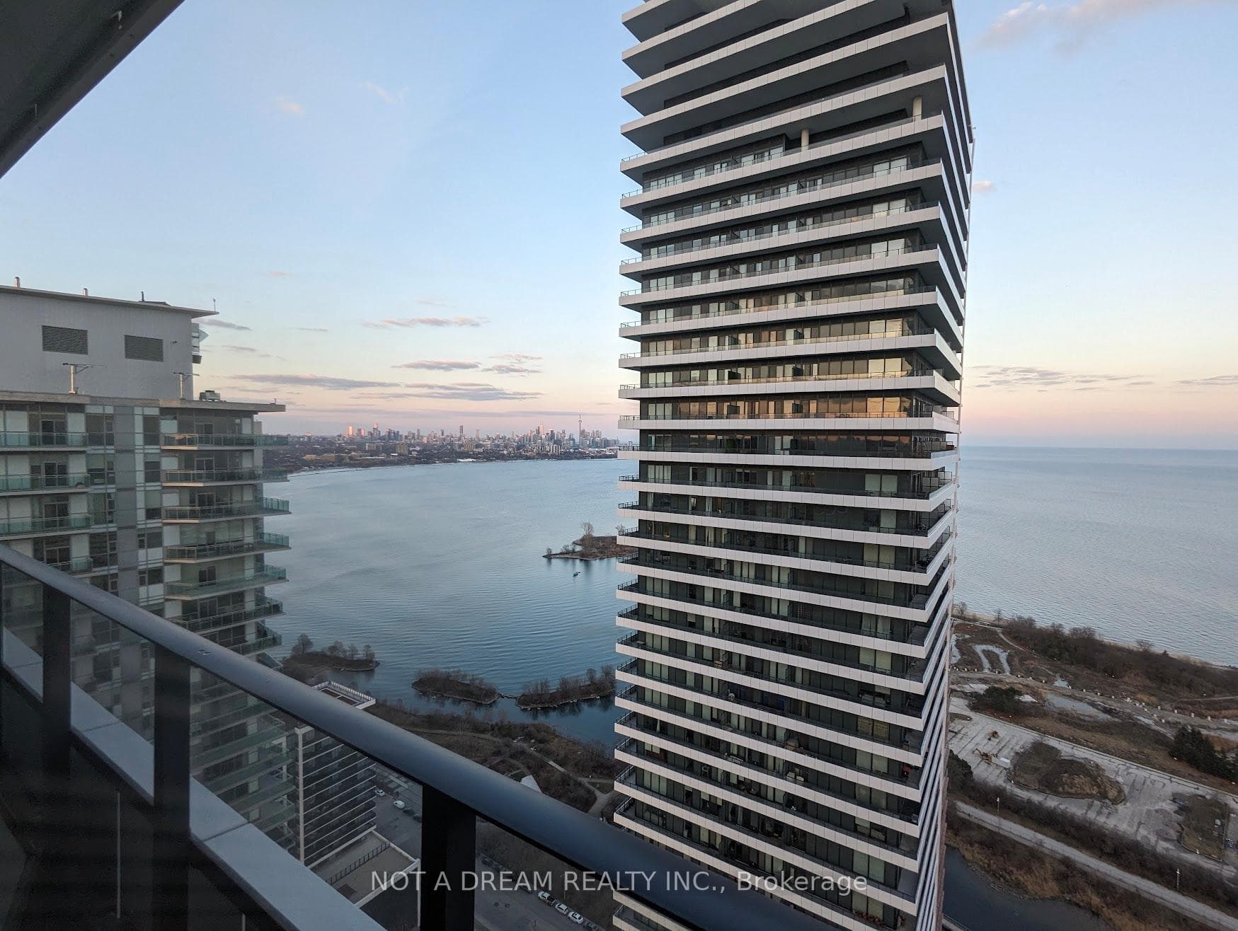 30 Shore Breeze Drive Unit 4116, Liberty Village / Parkdale / South Parkdale, ON M8V 1A1 - Photo 1