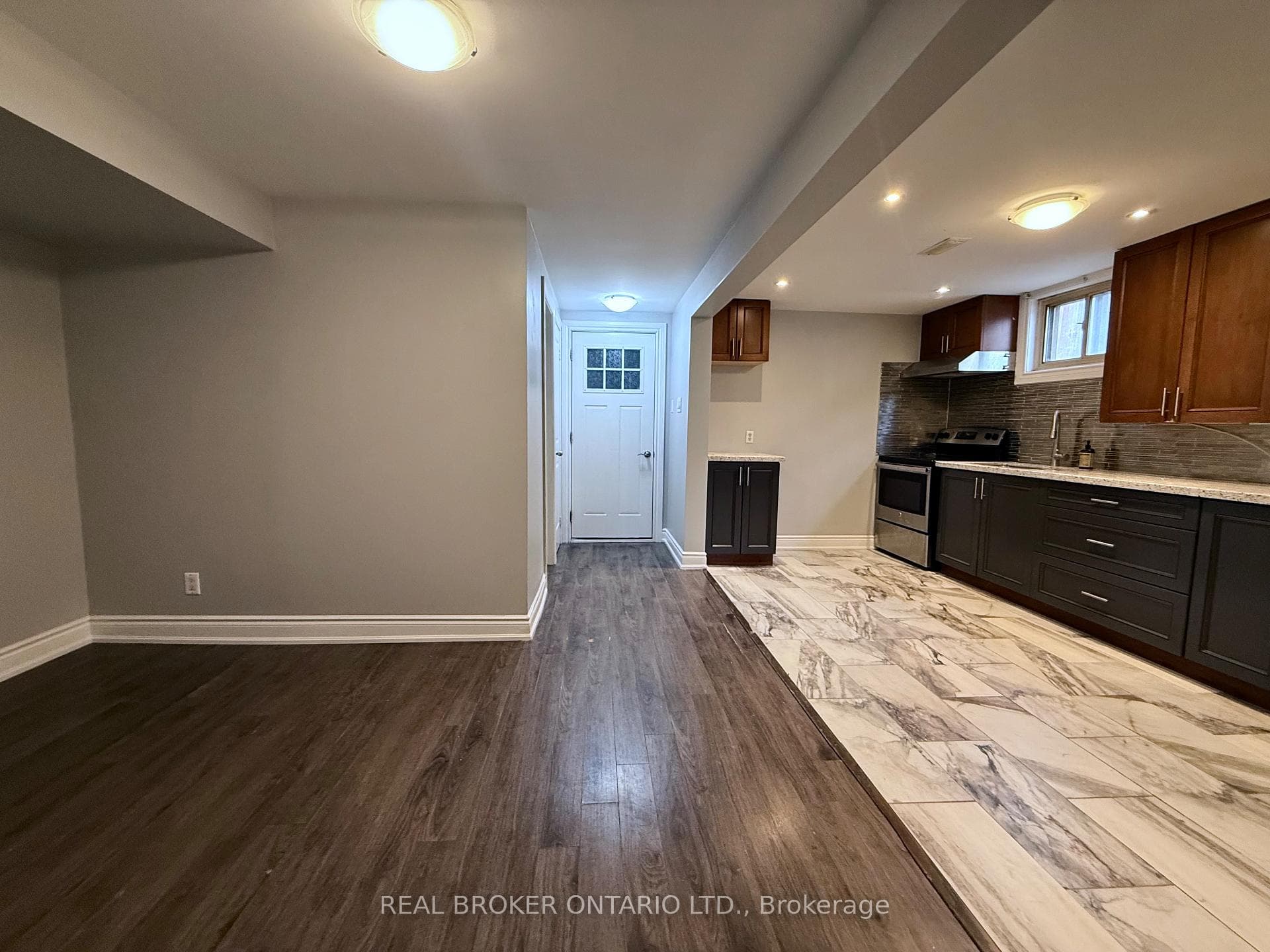 926 Flagship Drive Unit Lower 2, Mississauga, ON L4Y 2J4 - Photo 1
