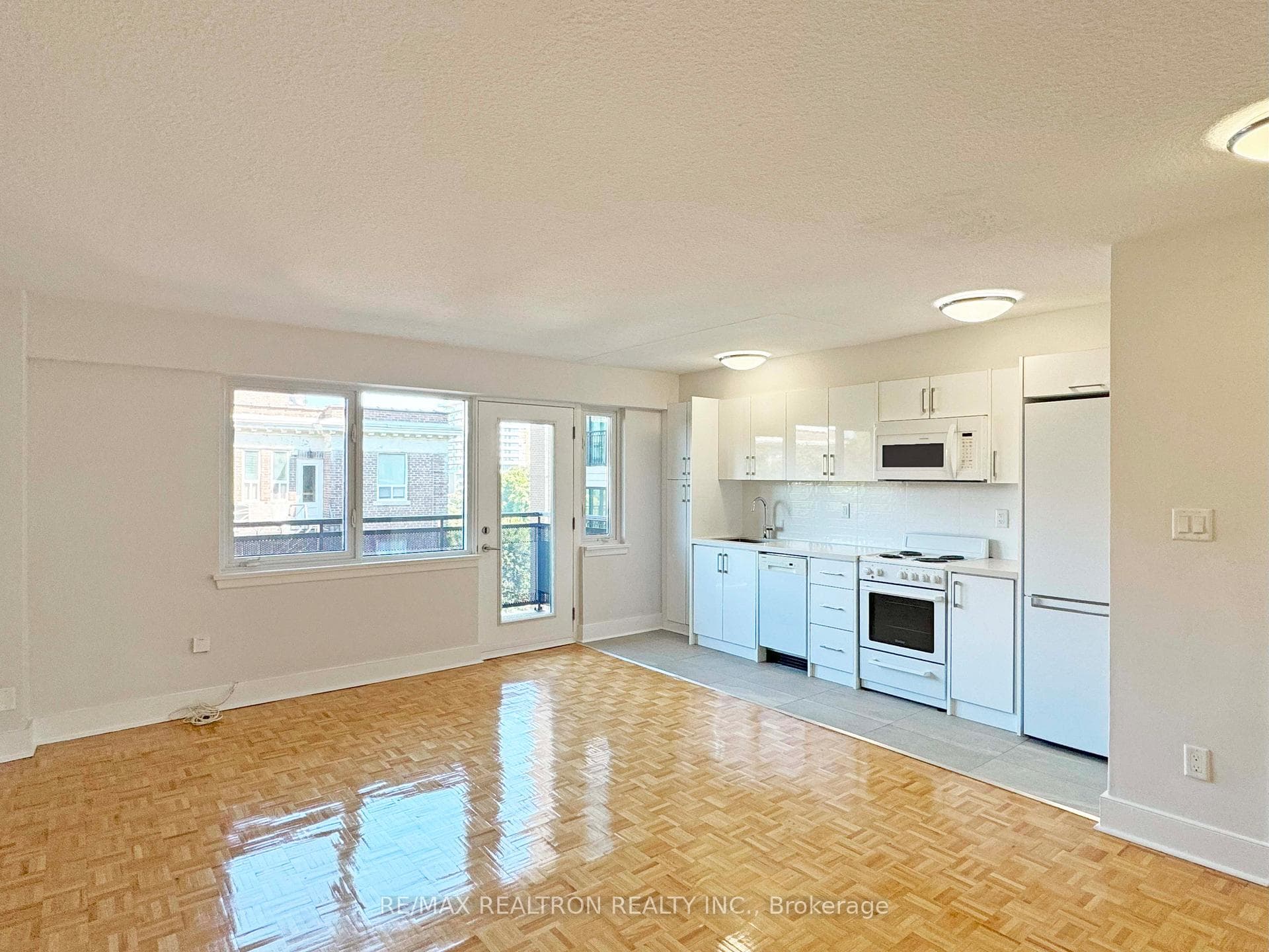 95 Lawton Boulevard Unit 503, Annex / Yorkville / Summerhill, ON M4V 1Z8 - Photo 1