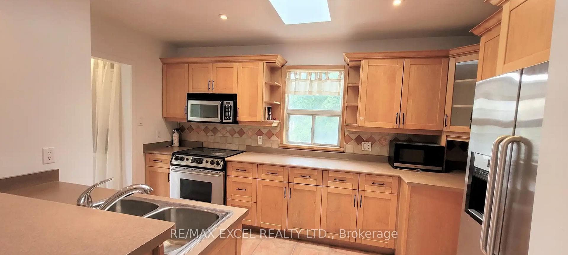 2 Rufford Road, Liberty Village / Parkdale / South Parkdale, ON M8W 4V4 - Photo 1